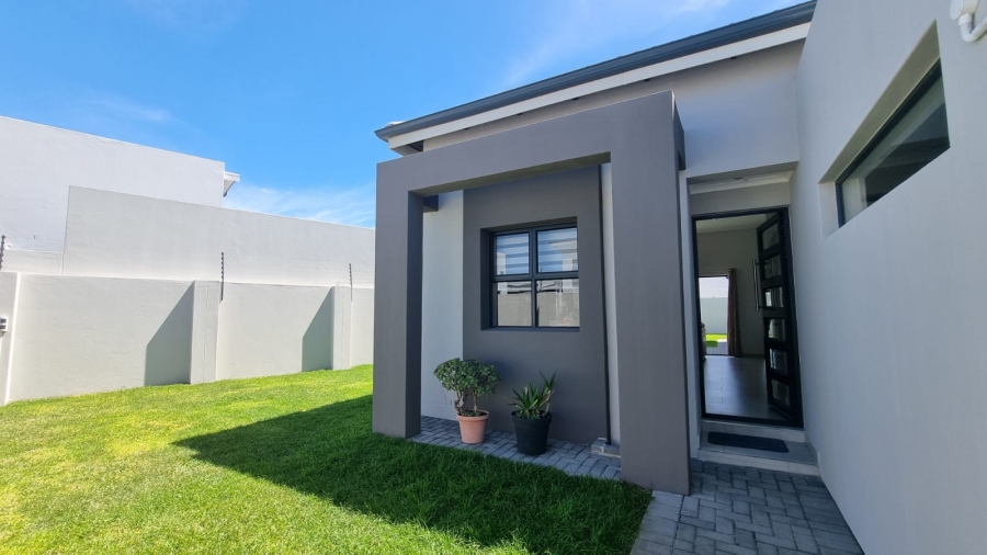 3 Bedroom Property for Sale in Sandown Western Cape